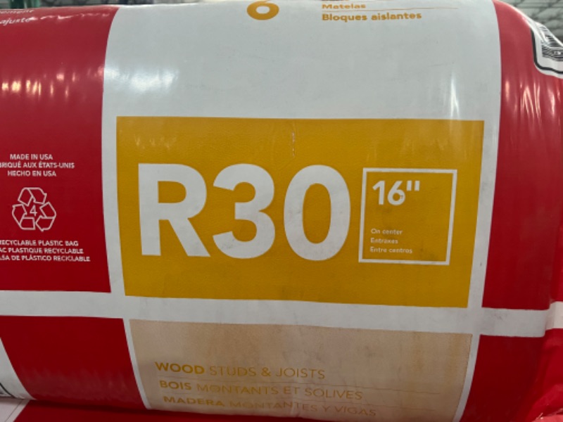 Photo 6 of  Roxul R30 16X47 Bat Insulation Rxcb301525 Unit ***8 pack*** 