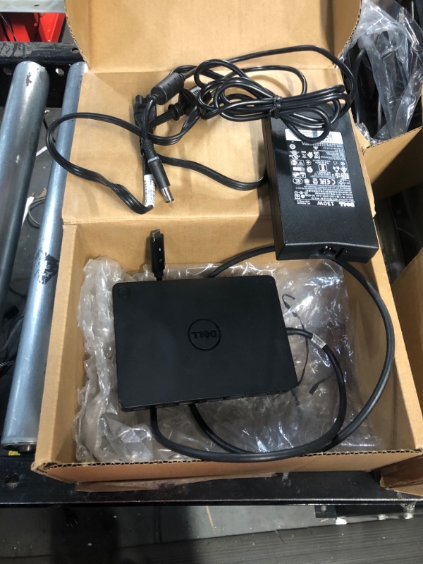 Photo 4 of **NON REFUNDABLE NO RETURNS SOLD AS IS**
**PARTS ONLY**
**LIGHTS DO NOT TURN ON** Dell WD15 Monitor Dock 4K with 130W Adapter, USB-C, (450-AFGM),Black