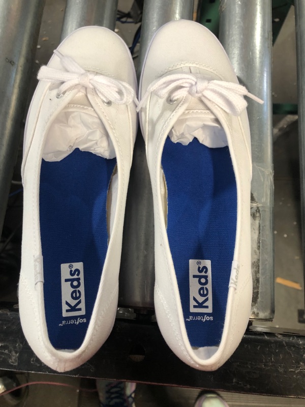 Photo 3 of **PHOTO IS FOR REFERENCE ONLY** SIZE 7.5  OFF WHITE Keds Women's softerra 