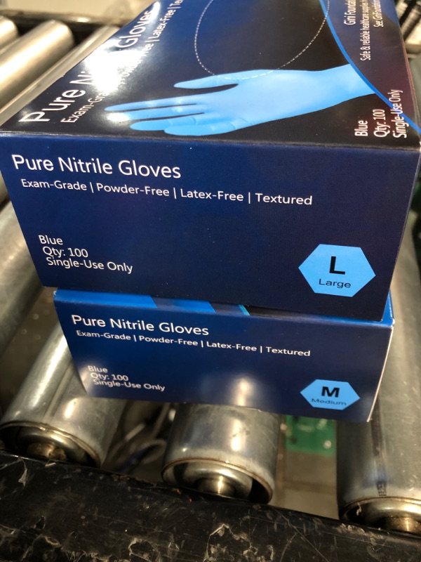 Photo 2 of ***NONREFUNDABLE PACK OF 2 1 LARGE 1 MEDIUM** Gini Foundation Nitrile Protective Gloves 