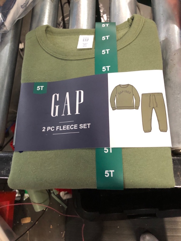 Photo 1 of Gap Kids Toddler 2 Piece Fleece Set