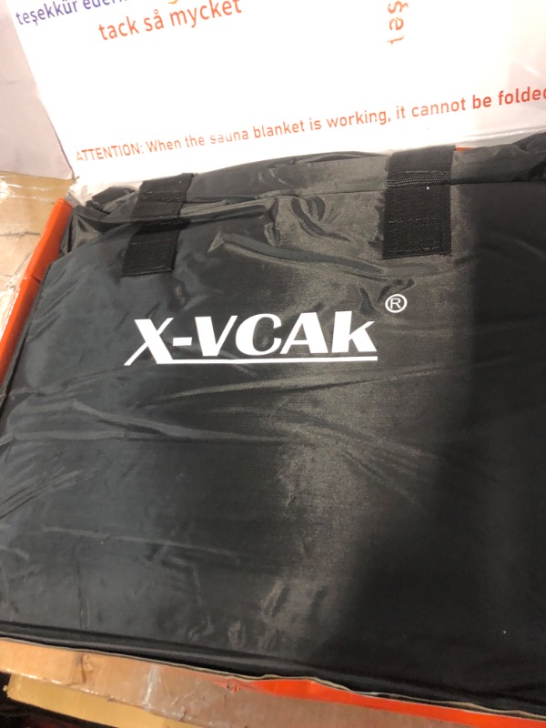 Photo 3 of [READ NOTES]
X-Vcak Sauna Blanket for Detoxification,  6 ft x 2.62 ft BLACK