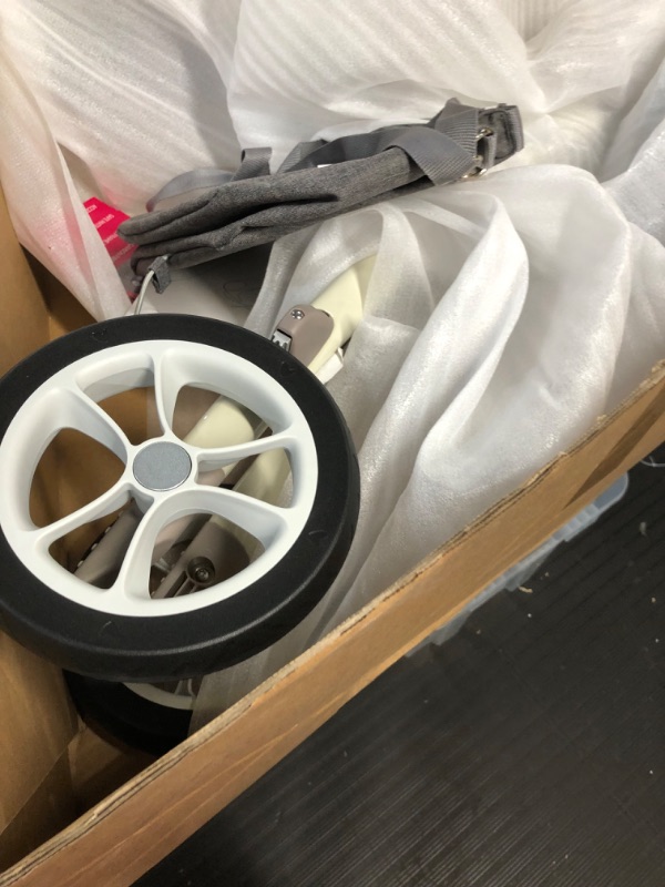 Photo 1 of [USED]
byACRE Carbon Ultralight Rollator Walker with Organizer Bag, Oyster White, Regular Track oyster white regular track