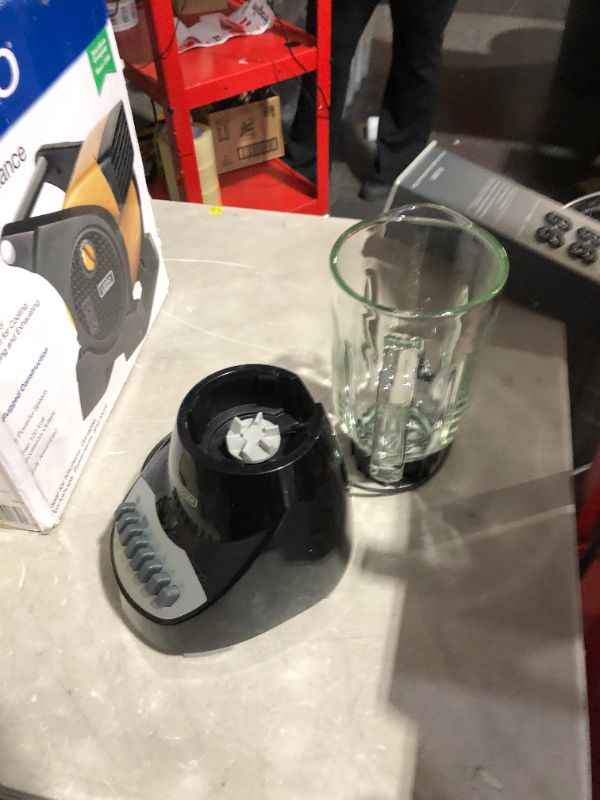 Photo 2 of ***CAP MISSING***
BLACK+DECKER Countertop Blender with 5-Cup Glass Jar, 10-Speed Settings, Black, BL2010BG