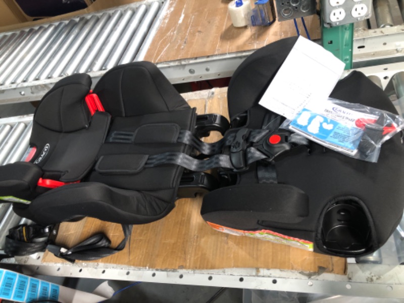 Photo 2 of Graco Tranzitions 3 in 1 Harness Booster Seat