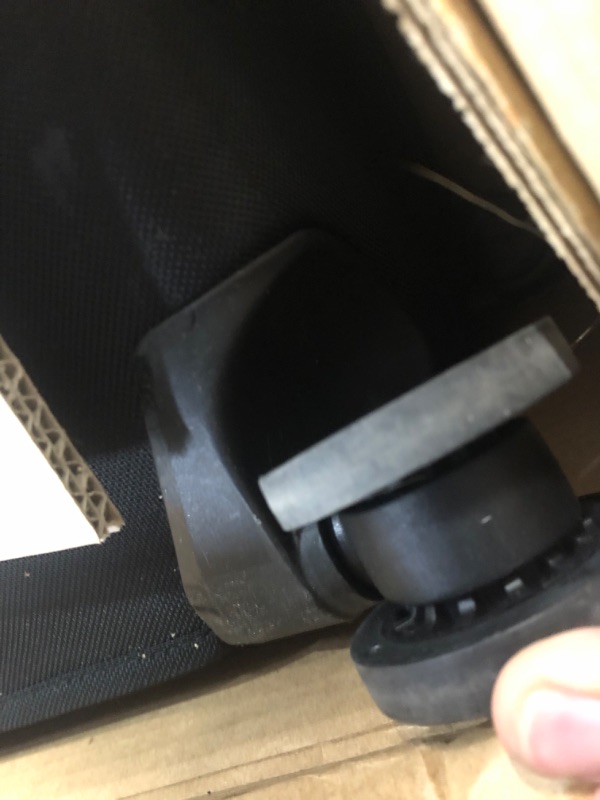 Photo 1 of Briggs & Riley Spinners, Black, 31-inch Baseline Extra Large Expandable Black 31-inch Baseline Extra Large Expandable