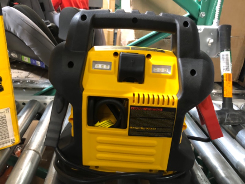 Photo 4 of ***POWERS ON - UNABLE TO TEST FURTHER - NO CHARGER***
DEWALT DXAEJ14 Digital Portable Power Station Jump Starter