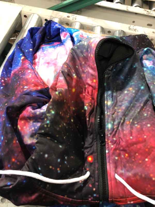 Photo 3 of JJEUWE Unisex Galaxy print onesie (XL)