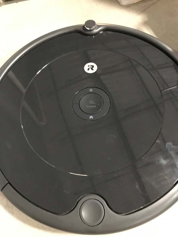 Photo 2 of * used item * see all images * 
iRobot Roomba 692 Robot Vacuum-Wi-Fi Connectivity, Personalized Cleaning 