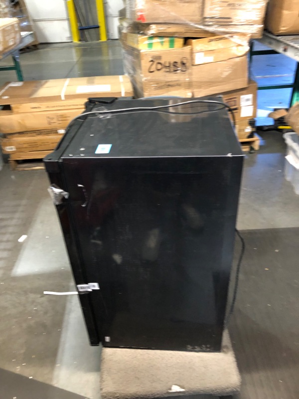 Photo 4 of *PARTS ONLY/ SEE NOTES****
Comfee CRM44S3ABB Compact Refrigerator Cubic Feet Black 4.4 Cuft Refrigerator