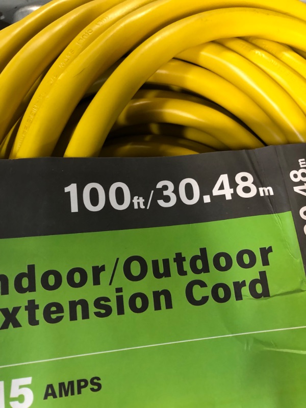 Photo 2 of GearIT Extension Cord 100 Feet 10/3-3 Triple Outlet Ultra Heavy Duty SJEOW Extreme Weather Outdoor/Indoor - 10 Gauge 3 Prong, LED Lighted Plug, Oil Resistant Rubber Jacket 3 Outlet - 10AWG 100ft (SJEOW)