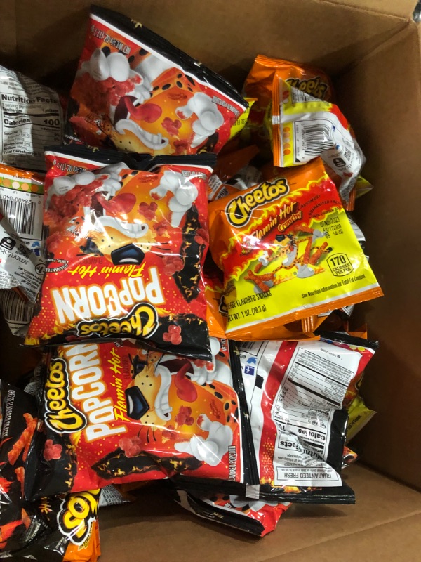 Photo 3 of * EXPIRED* Cheetos Flamin' Hot Mix Variety Pack, (40 Count)