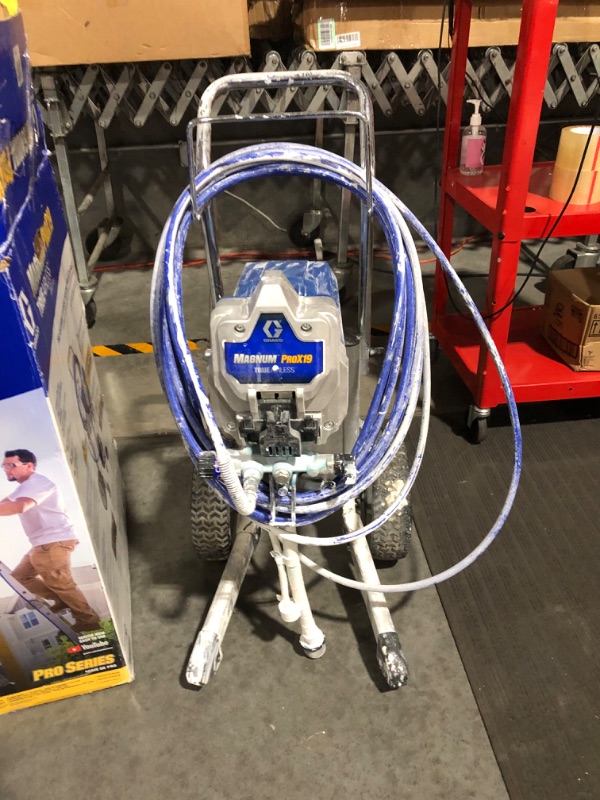 Photo 8 of ***NOT FUNCTIONAL - FOR PARTS - NONREFUNDABLE - SEE COMMENTS***
Graco 17G180 Magnum ProX19 Cart Paint Sprayer, Blue & white