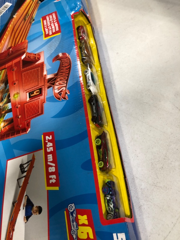 Photo 3 of ?Hot Wheels Track Set with 6 1:64 Scale Toy Cars and 6-Lane Race Track, Includes Track Storage and Lights and Sounds, Super 6-Lane Raceway ???