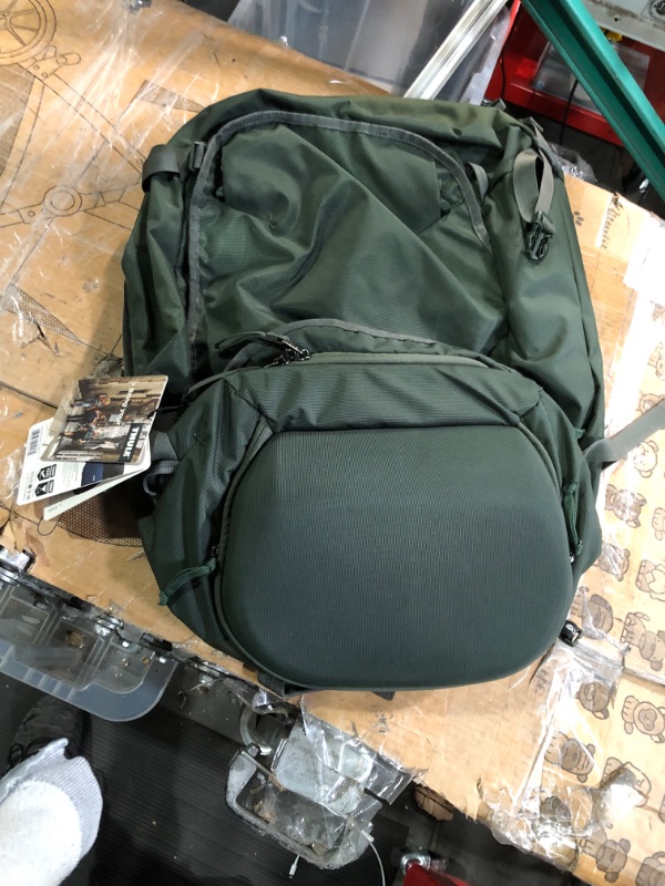 Photo 2 of Thule Landmark 40L Backpack (Dark Forest)