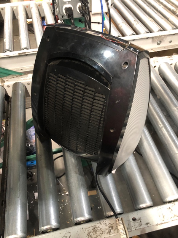 Photo 3 of * powers on * but non functional * sold for parts/repair * 
Vornado VH10 Vortex Heater with Adjustable Thermostat, 2 Heat Settings, Advanced Safety Features