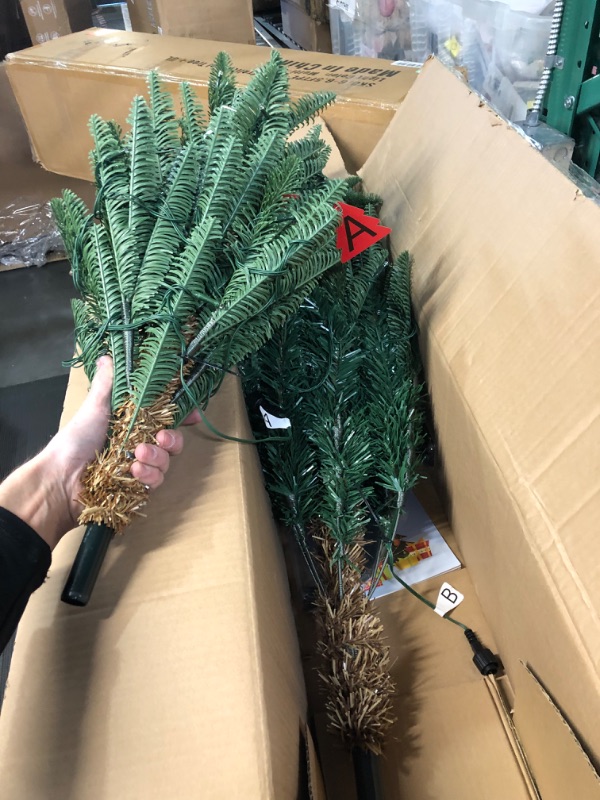 Photo 2 of * used * please see all images * 
Alupssuc 4-4.5ft Prelit Premium Artificial Hinged Full Christmas Tree 
