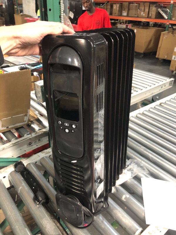 Photo 2 of **SEE NOTES**
PELONIS Oil Filled Radiator Heater Luxurious Champagne Portable Space Heater with Programmable Thermostat, 10H Timer, Remote Control, Tip Over&Overheating Functions
