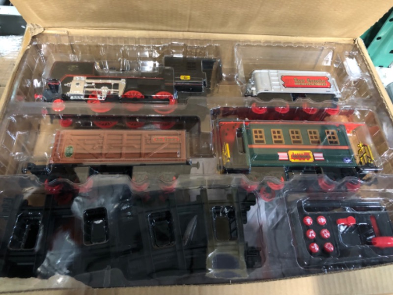 Photo 2 of Amazon Basics Remote Control Battery Operated Hobby Train 4-Car Set with Light and Sounds - 2.4GHz