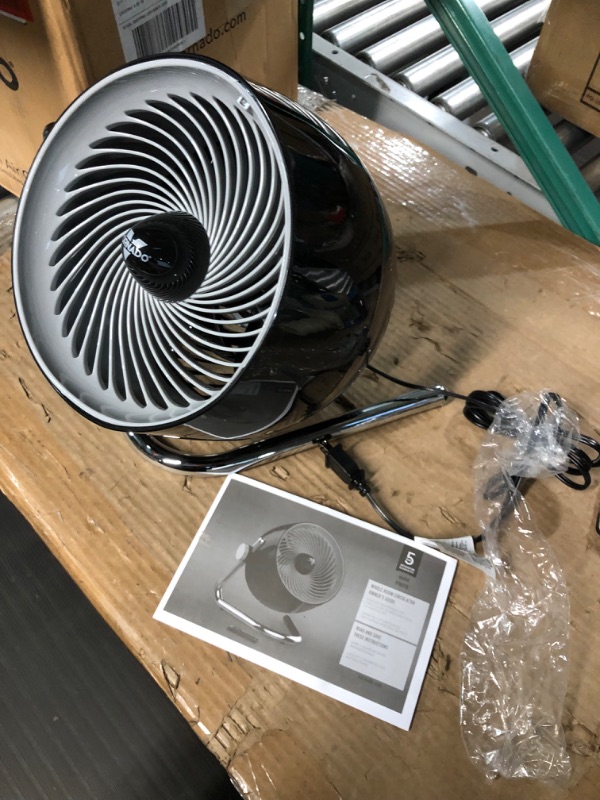 Photo 3 of **READ NOTES*******
Vornado Pivot6 Whole Room Air Circulator Fan with 4 Speeds, Remote Control, Rotating Axis, Black
