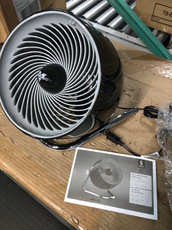 Photo 5 of **READ NOTES*******
Vornado Pivot6 Whole Room Air Circulator Fan with 4 Speeds, Remote Control, Rotating Axis, Black
