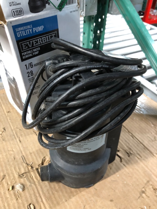 Photo 2 of **READ NOTES****
Everbilt SUP54-HD 1/6 HP Plastic Utility Pump