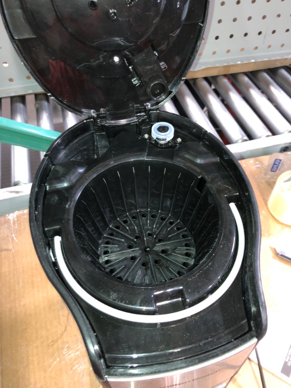 Photo 4 of **READ NOTES****
Hamilton Beach Brew Station 12 Cup Dispensing Coffeemaker, Model# 48465
