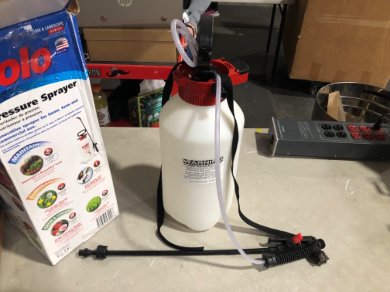 Photo 2 of ***USED - DIRTY - UNABLE TO TEST - SEE PICTURES***
Solo 430-2G 2-Gallon Farm and Garden Sprayer