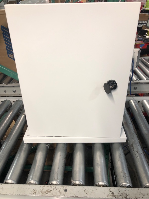 Photo 2 of VEVOR NEMA Steel Enclosure 12×8×6,NEMA 4X Steel Electrical Box,IP66 Waterproof & Dustproof,Outdoor/Indoor Electrical Junction Box,with Mounting Plate 12 x 8 x 6