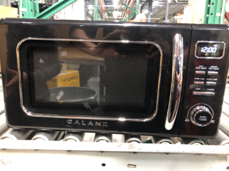 Photo 5 of 1.1 cu. ft. Retro Countertop Microwave in Black