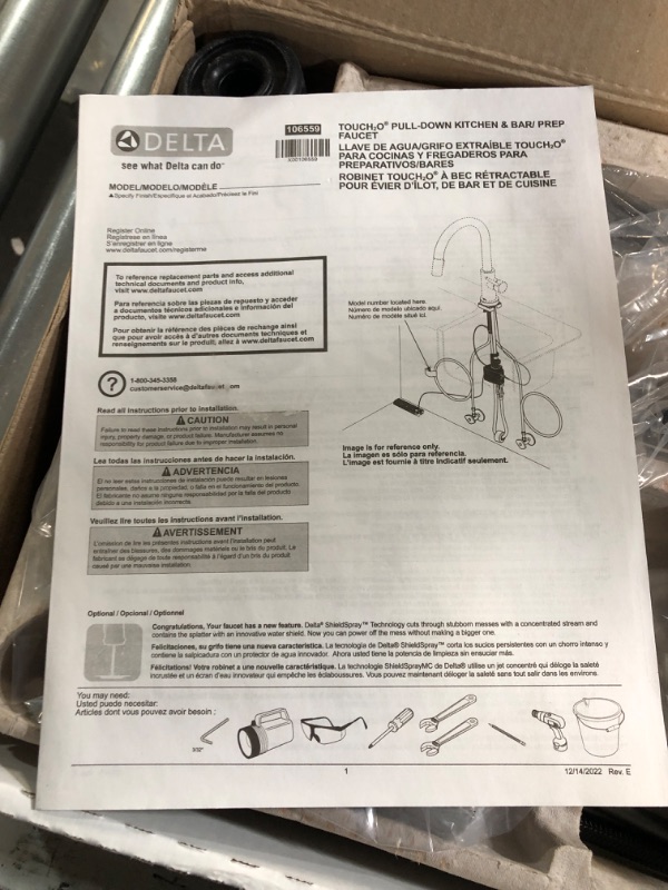 Photo 4 of ***DAMAGED - SEE PICTURES***
DELTA Faucet Essa Single-Handle Touch Kitchen Faucet with Pull Down Sprayer, Matte Black