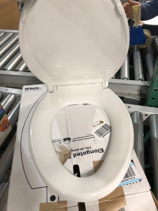 Photo 2 of **LOOKS NEW**
KOHLER 4636-RL-0 Cachet ReadyLatch Quiet Close Elongated Toilet Seat, White Ready Latch Elongated White