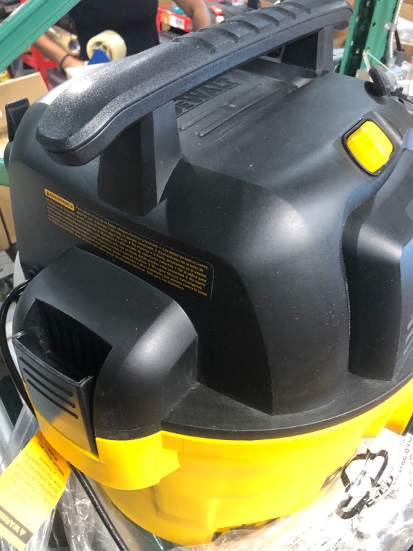 Photo 3 of DEWALT 9 Gallon Wet/Dry VAC, Heavy-Duty Shop Vacuum with Attachments, 5 Peak HP, with Blower Function, DXV09PA, Yellow