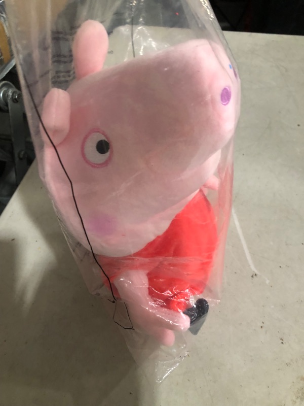 Photo 3 of **LOOKS BRAND NEW** **SEE PHOTOS** WowWee Peppa Pig Puppets - Peppa Pig