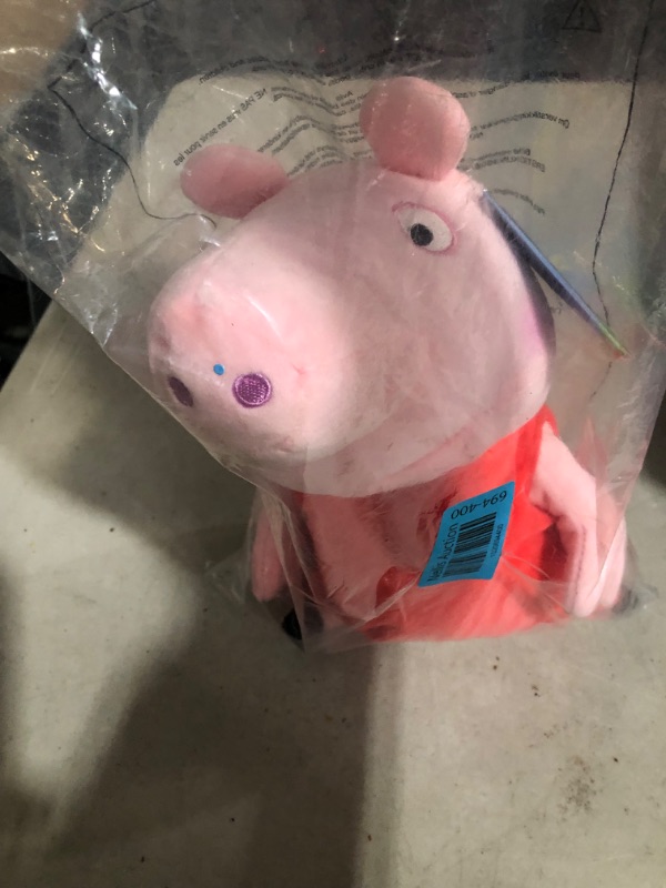 Photo 4 of **LOOKS BRAND NEW** **SEE PHOTOS** WowWee Peppa Pig Puppets - Peppa Pig