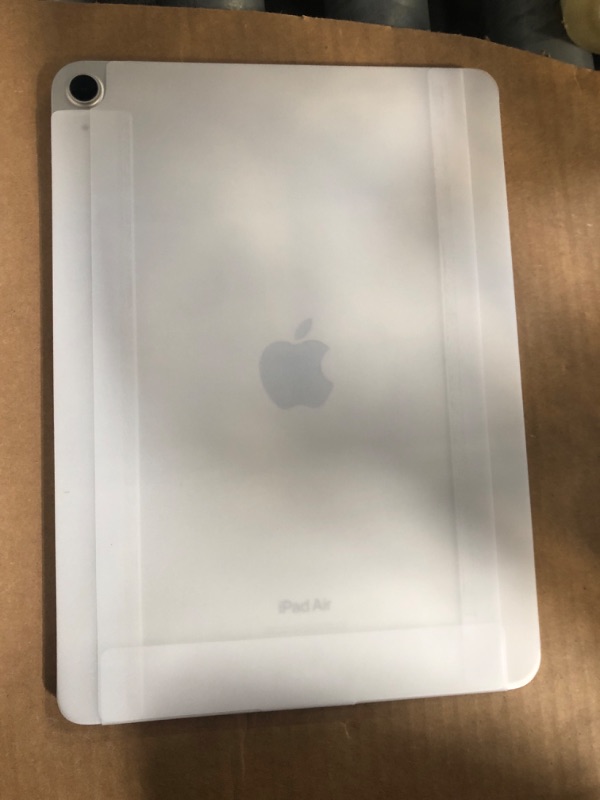 Photo 4 of Apple iPad Air (5th Generation): with M1 chip, 10.9-inch Liquid Retina Display, 64GB, Wi-Fi 6, 12MP front/12MP Back Camera, Touch ID, All-Day Battery Life – Starlight