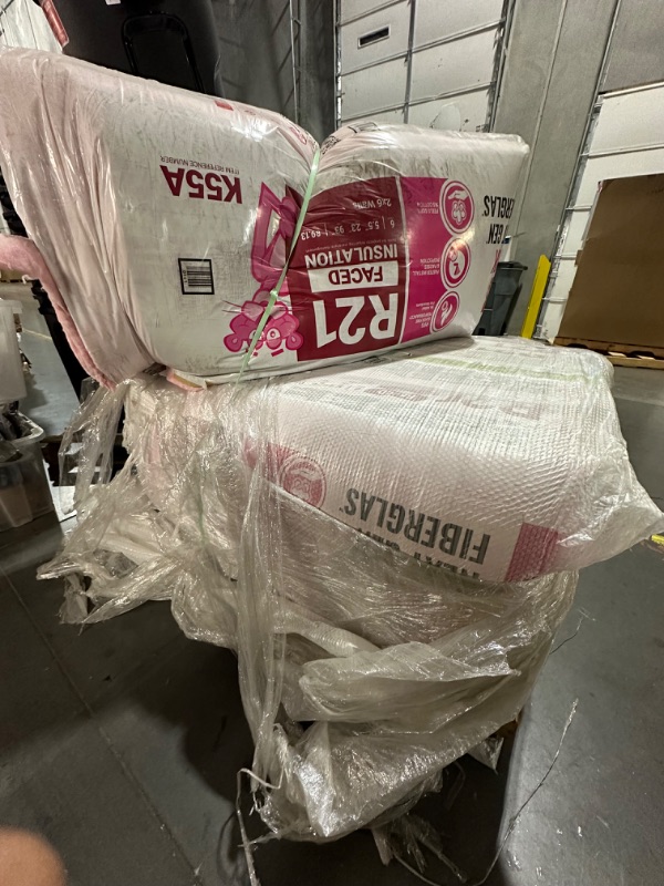 Photo 6 of ***USED - PREVIOUSLY OPENED***
Owens Corning R-21 Faced 23 by 93 Fiberglass Batt Insulation Fits 2x6 Floor or Walls a Total of 6 Bags and Square Footage of 891.3 FT