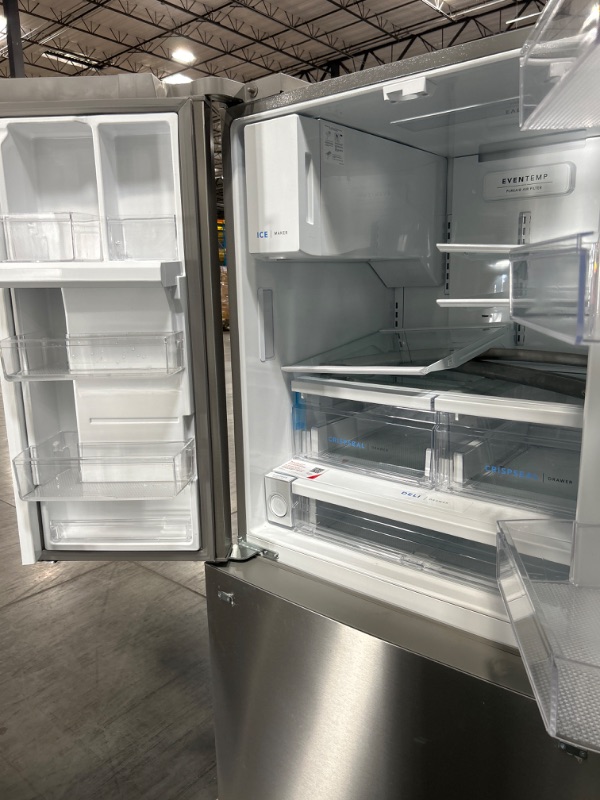 Photo 7 of Frigidaire 27.8-cu ft French Door Refrigerator with Ice Maker (Fingerprint Resistant Stainless Steel) ENERGY 