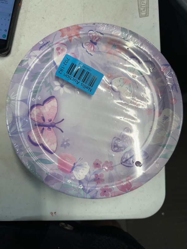 Photo 2 of *USED* Amscan Butterfly Glossy Round Paper Plates- 9 Inches- Multicolor- Pack of 8
5 pack 