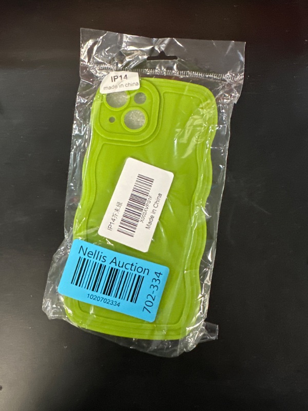 Photo 1 of 
I phone 14 case green 