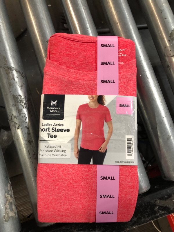 Photo 2 of Member's Mark Ladies Relaxed Moisture Wicking Short Sleeve Active Tee 2 pack
size small