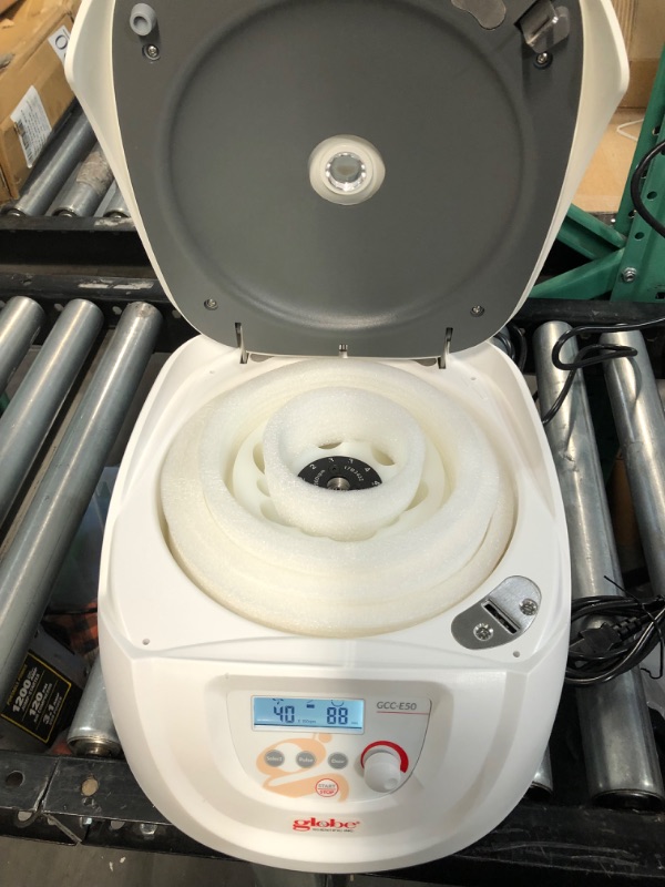 Photo 4 of Globe Scientific GCC-E50 Centrifuge, Clinical, Enhanced, 120-240v, 50/60Hz w/ 6-Place Rotor, Sleeves & Risers