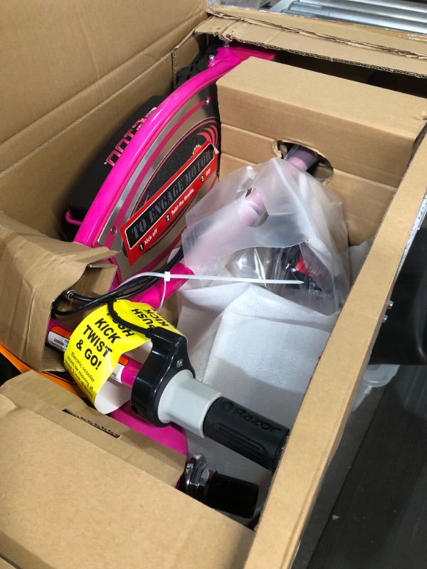 Photo 3 of ***FOR PARTS ONLY****NON FUNCTIONAL
Razor E100 Electric Scooter - Pink