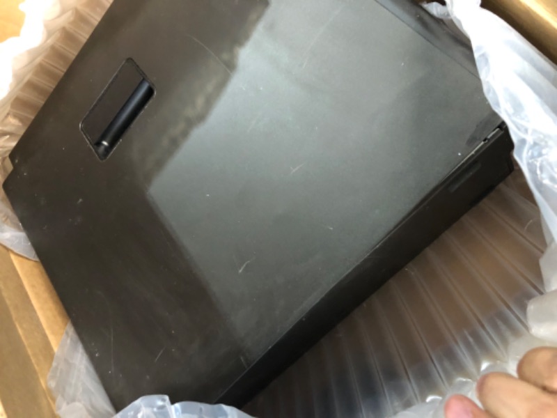 Photo 1 of [READ NOTES]
Dell Precision T5810 Workstation Server,Xeon E5 1620 v3 3.5GHz, 256GB SSD+4TB HDD, 16GB RAM, 4GB Nvidia Quadro K2200 