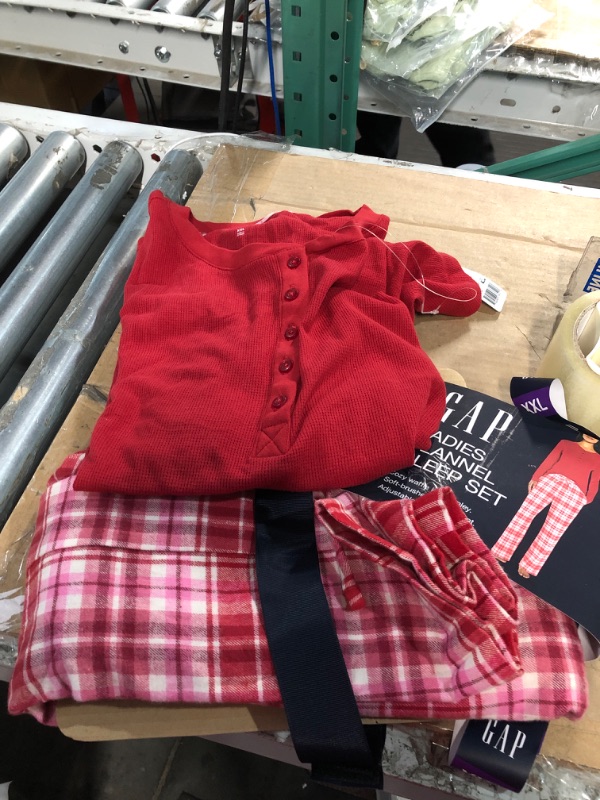 Photo 2 of Gap Ladies Flannel Sleep Set XXL
