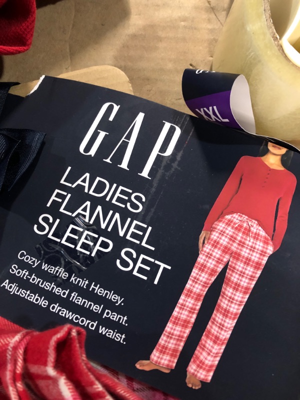 Photo 3 of Gap Ladies Flannel Sleep Set XXL
