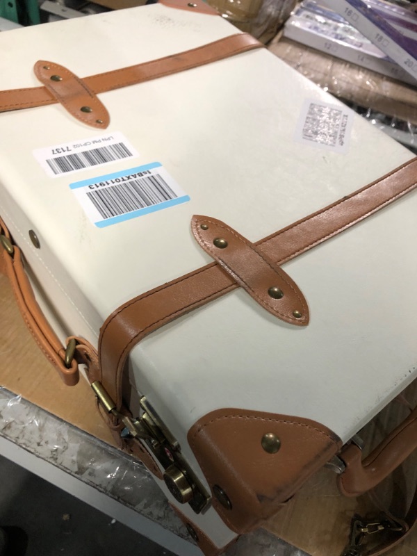 Photo 5 of [READ NOTES]
COTRUNKAGE Minimalist 2 Piece Vintage Luggage Sets Travel Carry On Suitcase for Women with Spinner Wheels, Pearl White 13" & 20" Pearl White