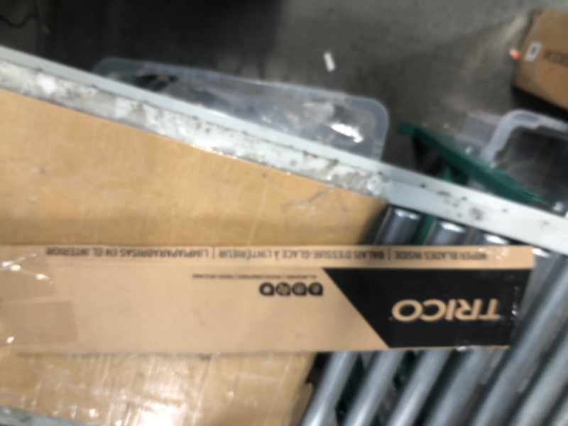 Photo 1 of Genuine GM PAIR of Wiper Blades 15214346