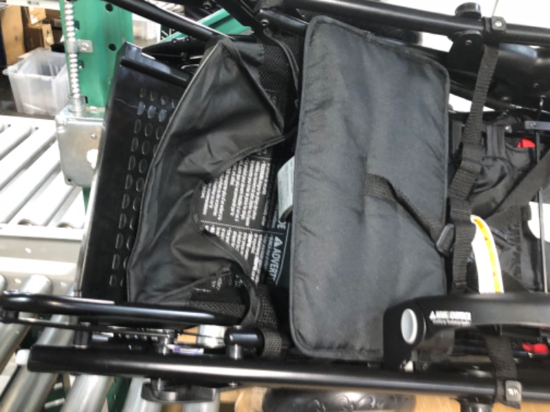 Photo 1 of Summer Infant, 3D Mini Convenience Stroller – Lightweight Stroller with Compact Fold MultiPosition Recline Canopy with Pop Out Sun Visor and More – Umbrella Stroller for Travel and More, Gray