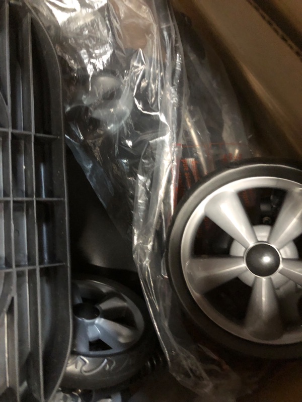 Photo 1 of Summer Infant, 3D Mini Convenience Stroller – Lightweight Stroller with Compact Fold MultiPosition Recline Canopy with Pop Out Sun Visor and More – Umbrella Stroller for Travel and More, Gray